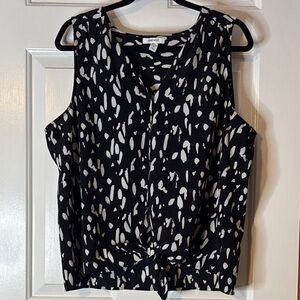 Nine West Black and White Patterned Button Down Tie Front Blouse